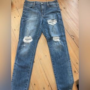 American eagle distressed stretch jean size 12